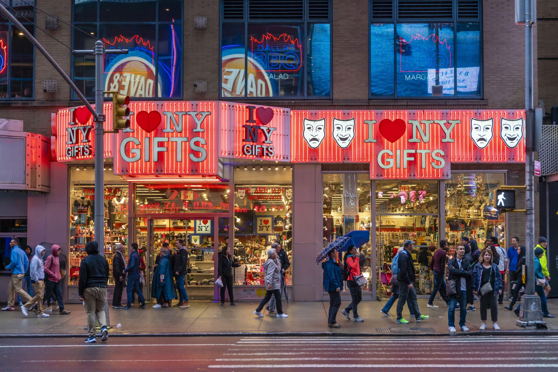 new york city tourist shops